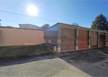 Garage in Vendita a Santena 