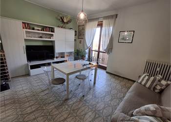 Santena, quadrilocale in affitto