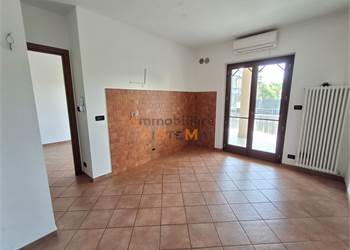 Bilocale con terrazzo